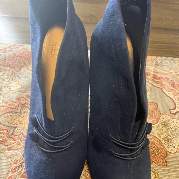 New Blue faux suede booties size 7 - Picture 5 of 5